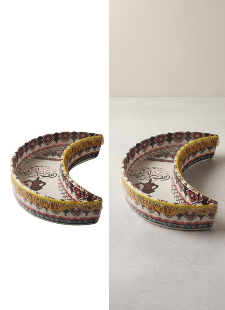 بريميم صينية تقديم رمضانية على شكل هلال مزينة بنقوش الخط العربي - Image 1